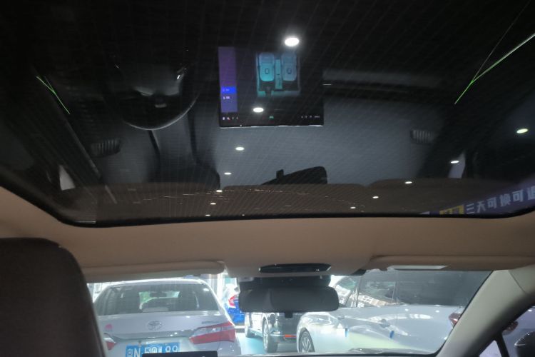 丰田bZ5 2025款 550 PRO中控内饰22