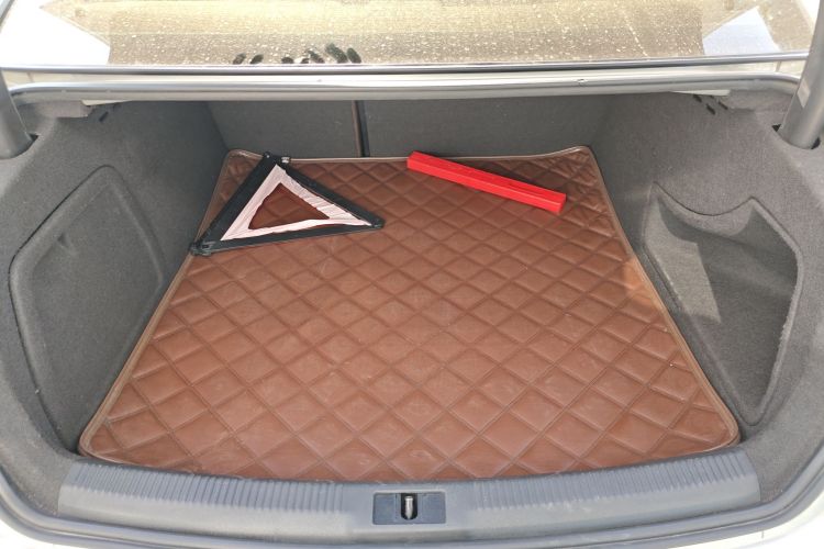 奥迪A4L 2016款 35 TFSI 自动舒适型局部细节23