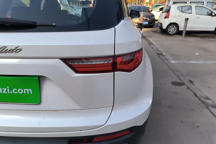 众泰T700 2017款 1.8T 双离合尊享型车身外观9