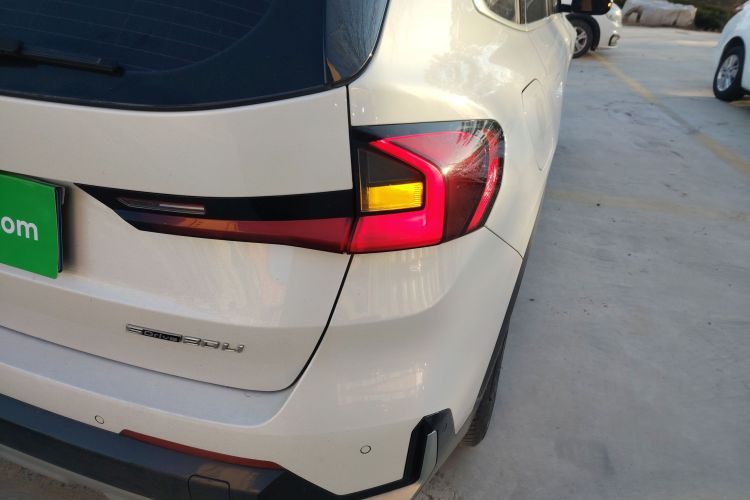 宝马X1 2023款 sDrive20Li X设计套装车身外观9