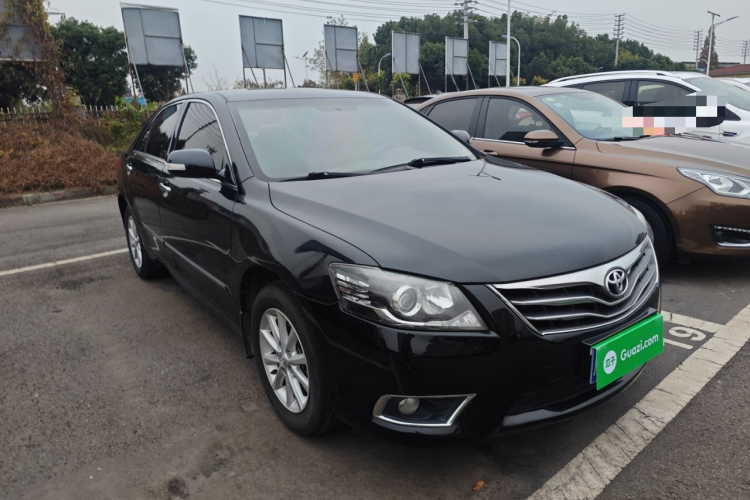 丰田 凯美瑞 2013款 200E 经典精英版车身外观3