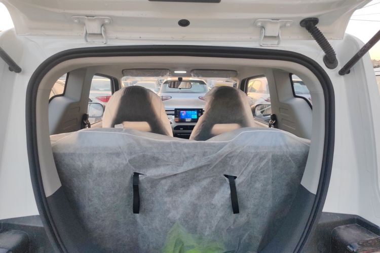 吉利银河 2024款 熊猫mini 200km 耐力熊机舱底盘23