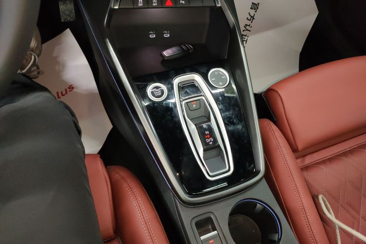 奥迪A3 2025款 Sportback 35TFSI 飞驰尊享型中控内饰18