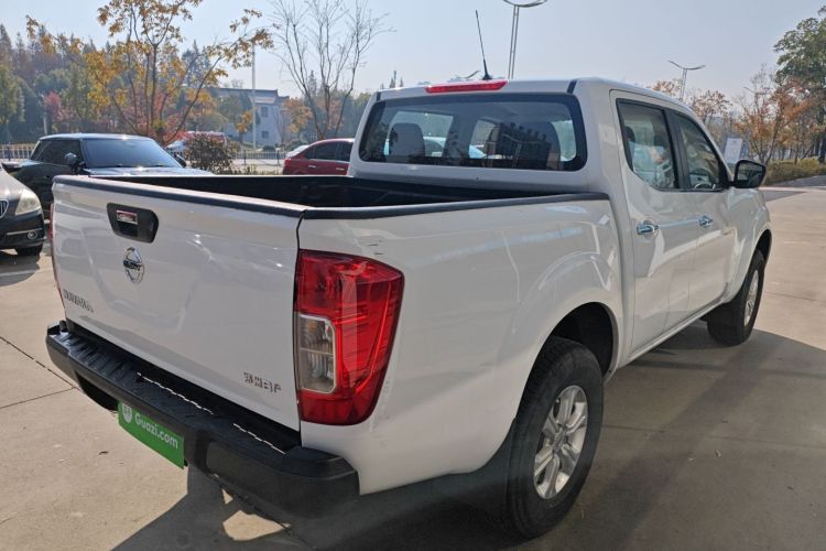 日产 纳瓦拉 2021款 2.5L 改款 手动两驱舒适型QR25车身外观6005