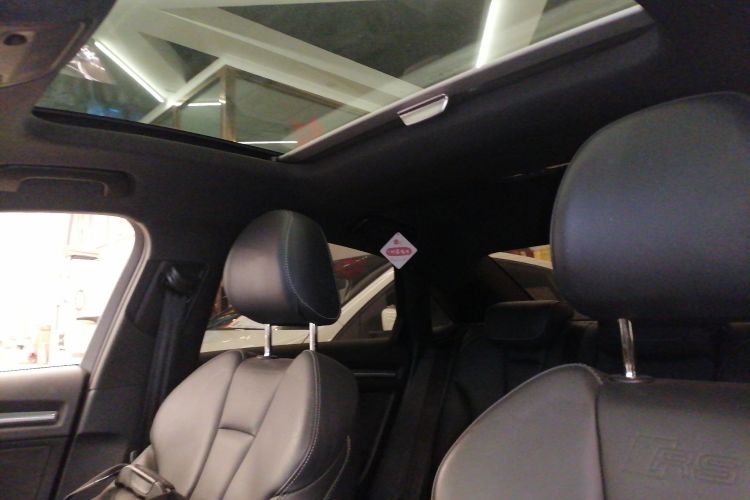 奥迪RS 3 2017款 RS 3 2.5T Limousine局部细节22