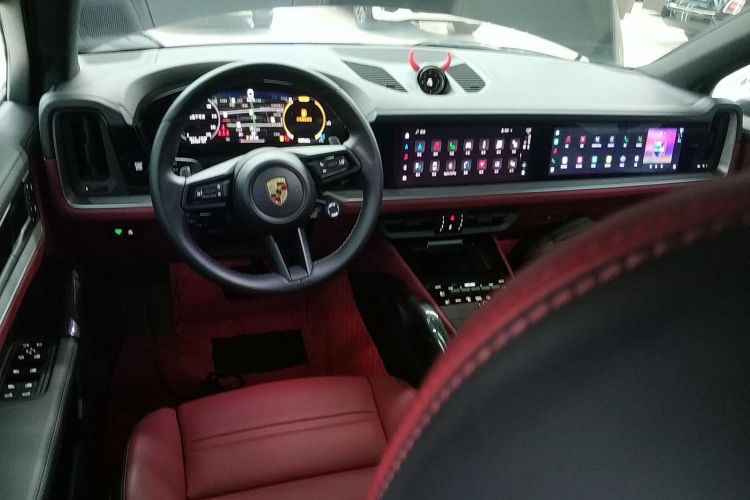 保时捷 2024款 Cayenne 3.0T中控内饰12