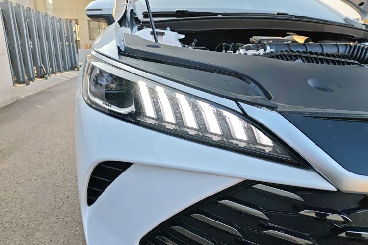 比亚迪 秦PLUS 2025款 DM-i 智驾版 128KM进取型车身外观8