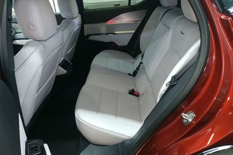 凯迪拉克GT4 2023款 25T 豪华型中控内饰7004