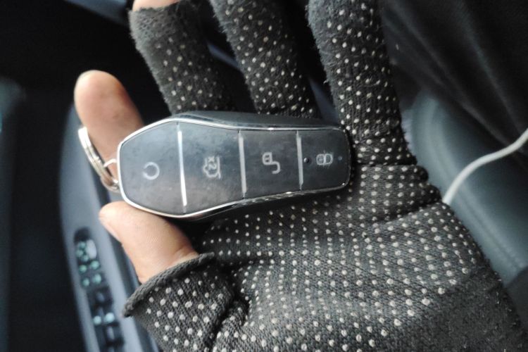 比亚迪 秦PLUS 2025款 DM-i 智驾版 128KM进取型中控内饰11