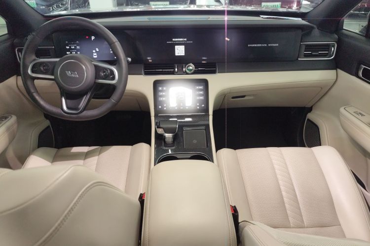 理想汽车 理想ONE 2020款 增程7座版中控内饰12