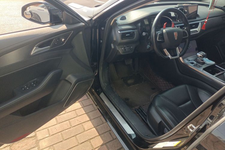 红旗H5 2022款 经典款 改款 1.5T DCT旗韵版中控内饰20