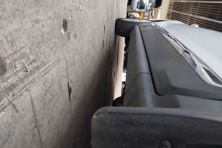 标致3008 2018款 2.0L 自动经典版局部细节9001