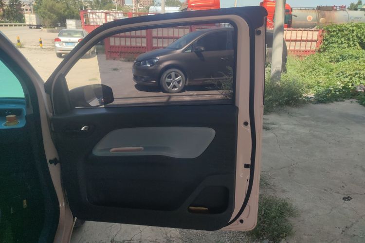 五菱汽车 宏光MINIEV 2021款 马卡龙时尚款 磷酸铁锂中控内饰7006