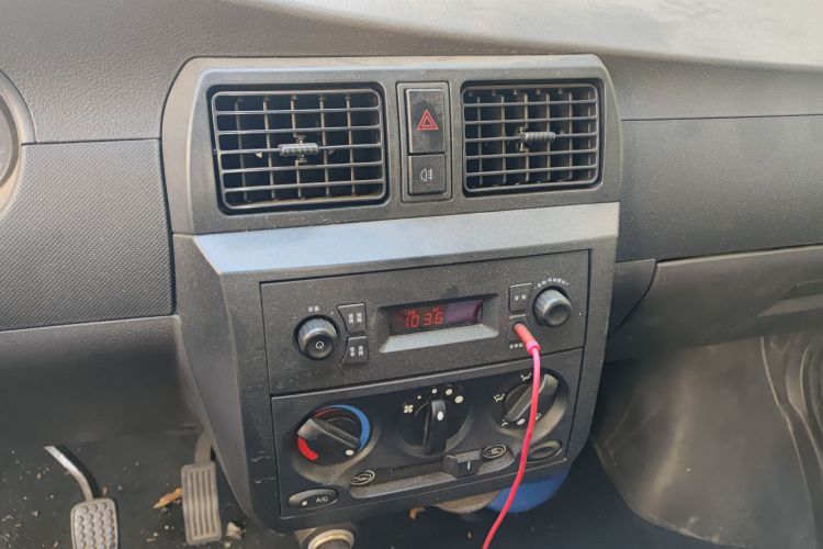 五菱汽车 五菱荣光 2021款 1.5L加长基本型封窗车2座L3C中控内饰16