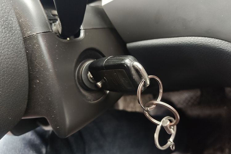 大众 朗逸 2011款 1.6L 自动品雅版中控内饰7001