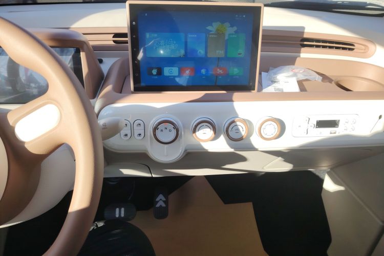 奔腾小马 2026款 222km 萌趣马 Plus中控内饰16