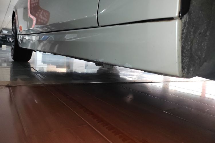 宝马3系 2019款 320Li 时尚型局部细节9001