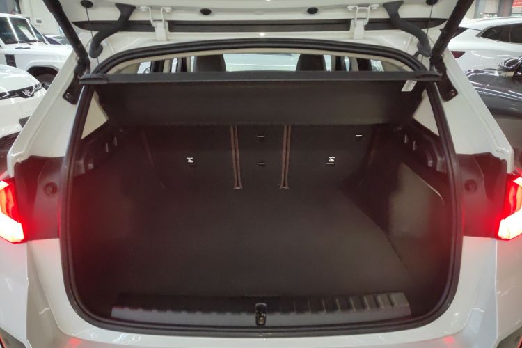 宝马iX1 2023款 eDrive25L M运动套装局部细节23