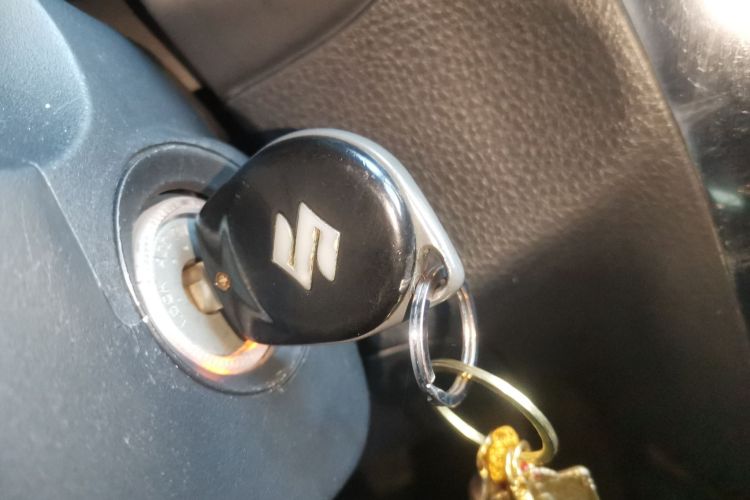 铃木 天语 SX4 2013款 1.6L 手动酷锐型中控内饰11