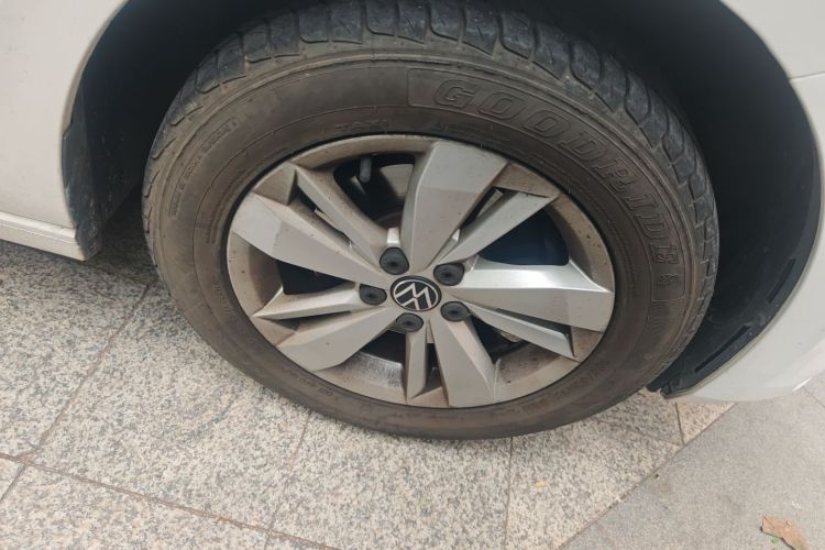 大众 Polo 2023款 Plus 1.5L 自动纵情乐活版车身外观10