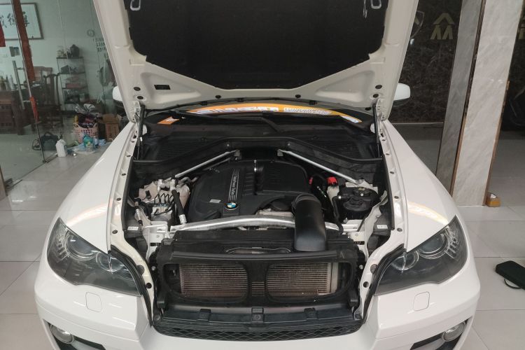 宝马X6 2014款 xDrive35i 运动型机舱底盘24