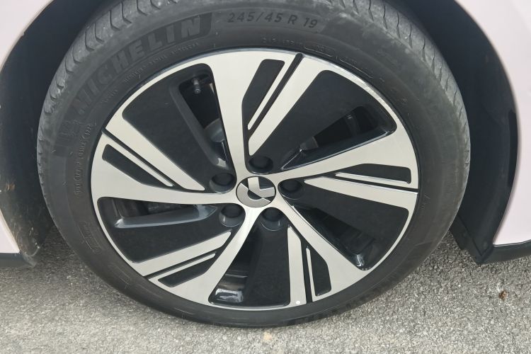 蔚来ET5 2024款 75kWh车身外观10