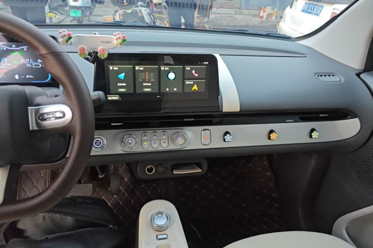 长安启源 长安Lumin 2023款 301km 蜜沁款中控内饰16