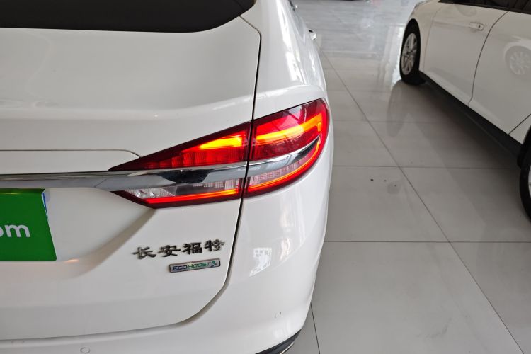 福特 蒙迪欧 2017款 EcoBoost 180 时尚型车身外观6006