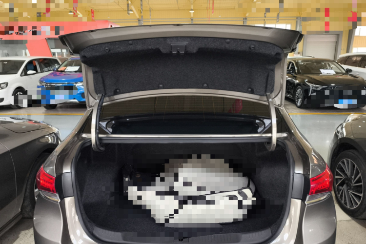 别克 英朗 2021款 改款 1.3T 自动轻混动精英型局部细节23