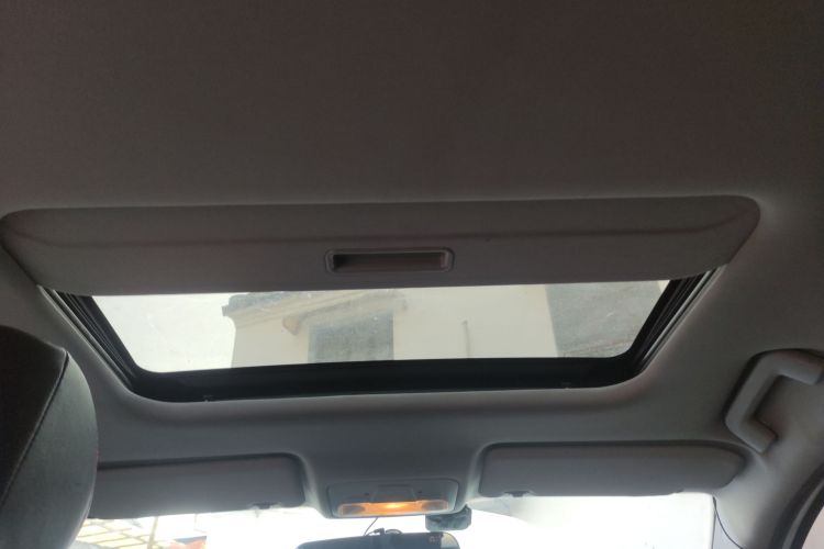 奇瑞 艾瑞泽5 2017款 1.5L CVT领潮版中控内饰22