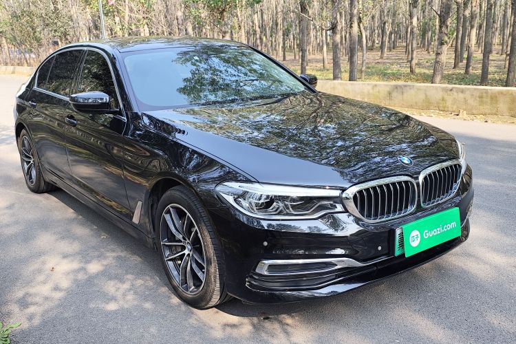 宝马5系新能源 2020款 里程升级版 530Le 豪华套装车身外观3