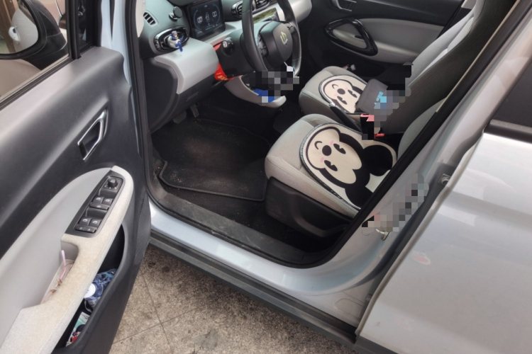 零跑汽车 零跑T03 2023款 200轻享版中控内饰20