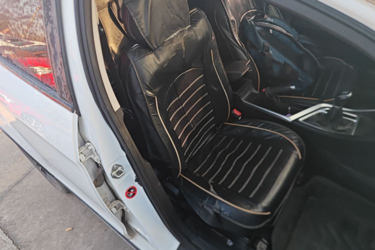 吉利汽车 远景X3 2019款 升级版 1.5L 手动尊贵型局部细节41