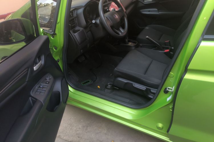 本田 飞度 2018款 1.5L CVT舒适天窗版中控内饰20