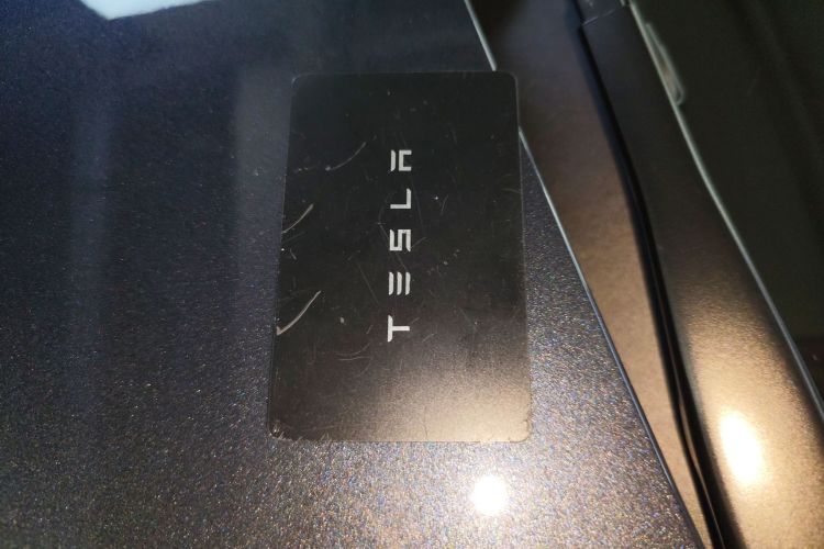 特斯拉 Model Y 2024款 长续航全轮驱动版中控内饰11