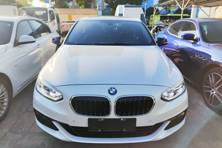 宝马1系 2018款 改款 120i 设计套装型车身外观6001