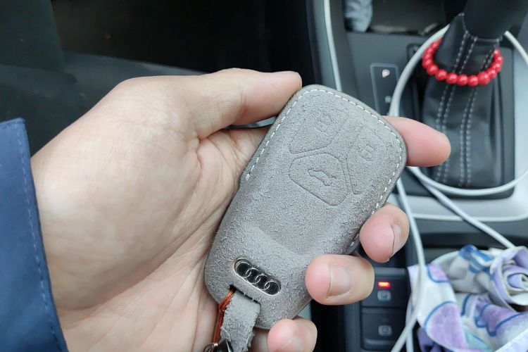 奥迪Q3 2022款 35 TFSI 进取动感型中控内饰11