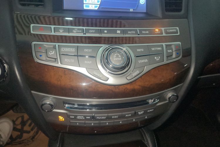 英菲尼迪QX60(进口) 2016款 2.5 S/C Hybrid 两驱卓越版 国V中控内饰16