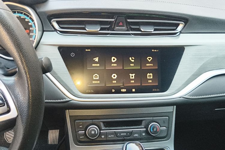 吉利汽车 帝豪 2021款 UP 1.5L CVT豪华型中控内饰16