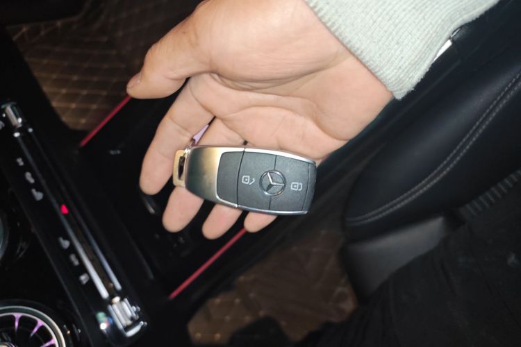 奔驰B级 2021款 B 200 动感型中控内饰11