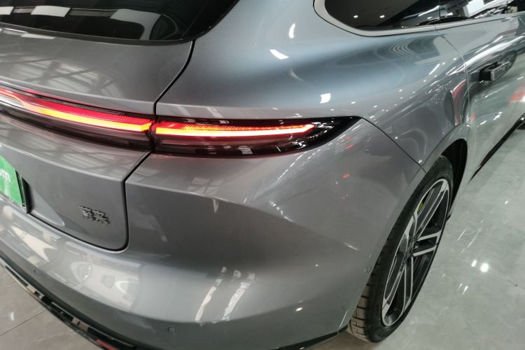 蔚来ET5T 2025款 冠军纪念版 75kWh Touring车身外观9