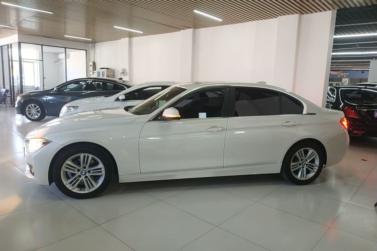 宝马3系 2017款 320Li 时尚型车身外观4