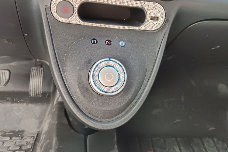 欧拉黑猫 2021款 405km 长续航型中控内饰18