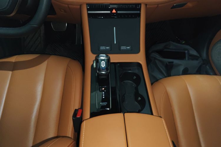 鸿蒙智行 问界M7 2024款 1.5T 智驾后驱Ultra版 5座局部细节18