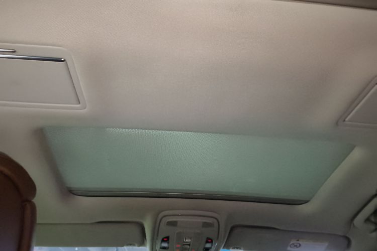 奥迪A8 2016款 A8L 45 TFSI quattro舒适型局部细节22