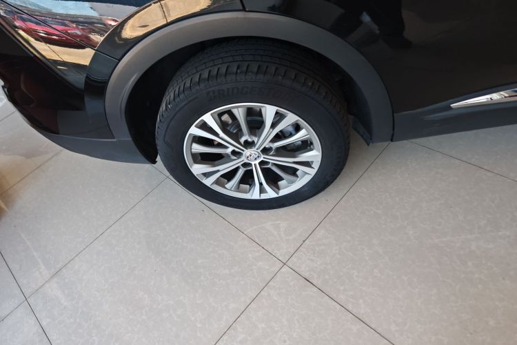 别克 2021款 昂科威Plus 652T 五座四驱豪华型车身外观56