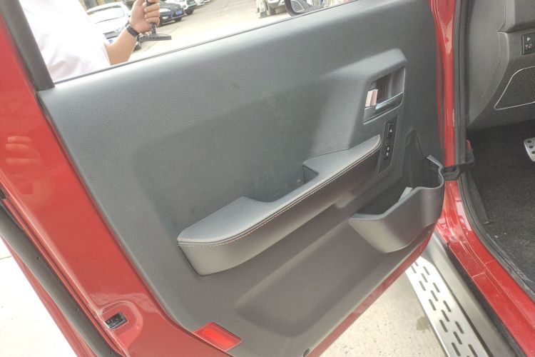 北京BJ40 2016款 40L 2.3T 自动四驱尊享版中控内饰47