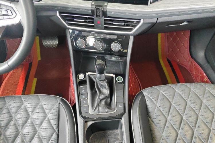 大众 速腾 2025款 改款三 300TSI DSG超越版中控内饰18