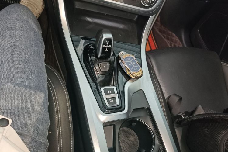 领克01 2019款 2.0T 两驱型Pro版 国VI中控内饰18