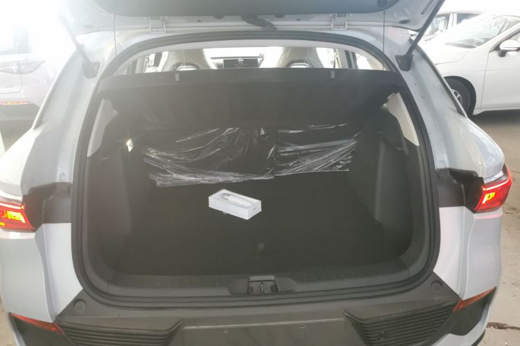 比亚迪 元PLUS 2024款 荣耀版 430KM 领先型机舱底盘23